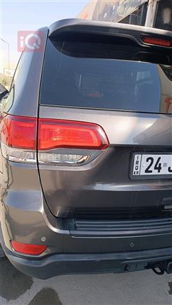 جیپ گراند شیرۆکی